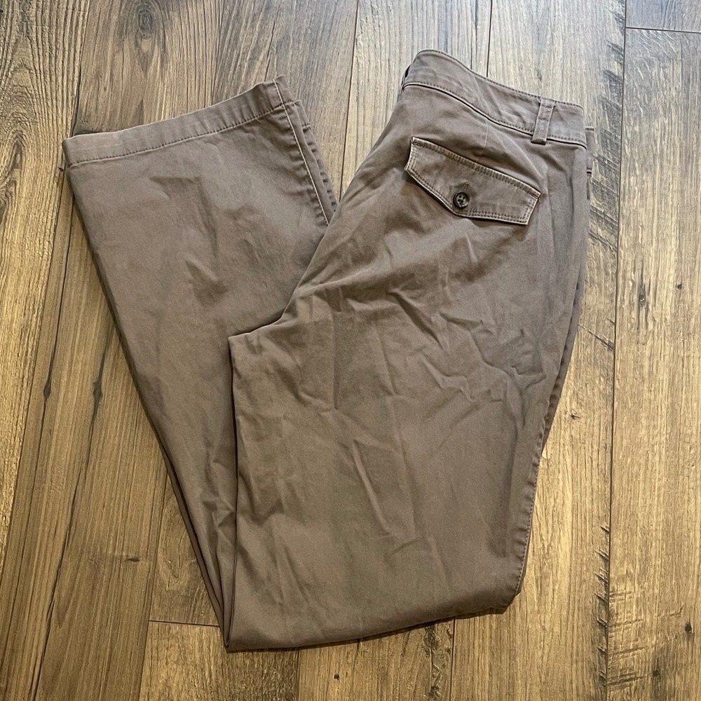Dockers Womens Khaki Chino Pants Taupe Brown Straight Leg Mid Rise Size 10M